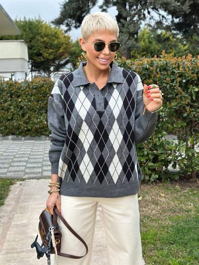 GRAY POLO-COLLAR BUTTONED DIAMOND-PRINT SWEATER
