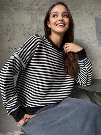 KAHVE EKRU ÇİZGİLİ TRİKO KAZAK