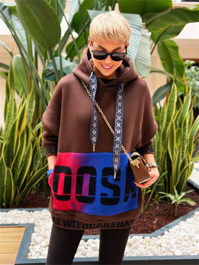 KAHVE KEÇE BASKI TASARIM HOODIE 