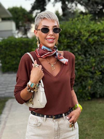 KİREMİT ETRO DESENLİ BANDANA FULAR 