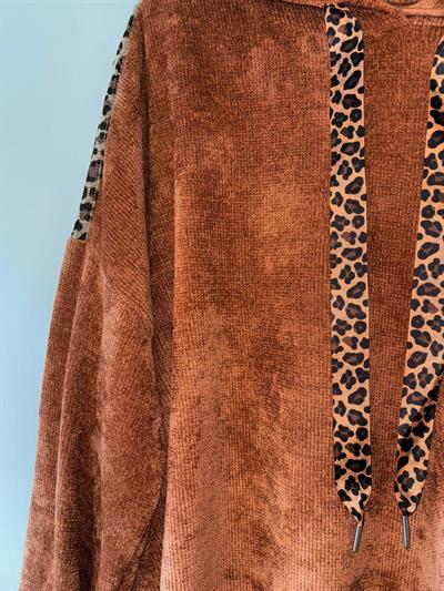 KİREMİT LEOPAR DETAYLI KADİFE TAKIM