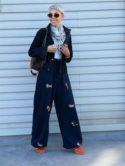 LACİVERT KÖPEK BASKILI PAÇASI LASTİKLİ EŞOFMAN