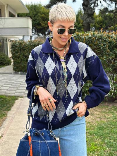 NAVY POLO-COLLAR BUTTONED DIAMOND-PRINT SWEATER