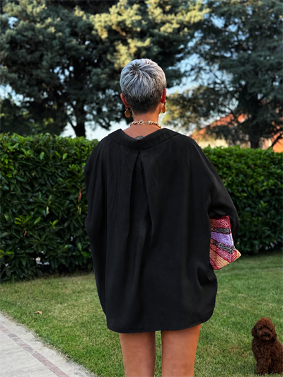 OMZU DÜŞÜK OVERSIZE GÖMLEK (SİYAH)