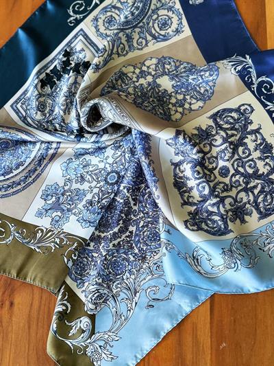 ROYAL BLUE DESENLİ FULAR