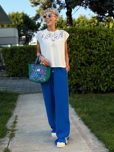 SAKS YANI ŞERİT ÇİZGİLİ DÖKÜMLÜ PANTOLON