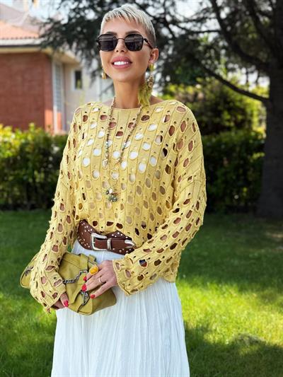 SARI DELİKLİ MERSERİZE BLUZ