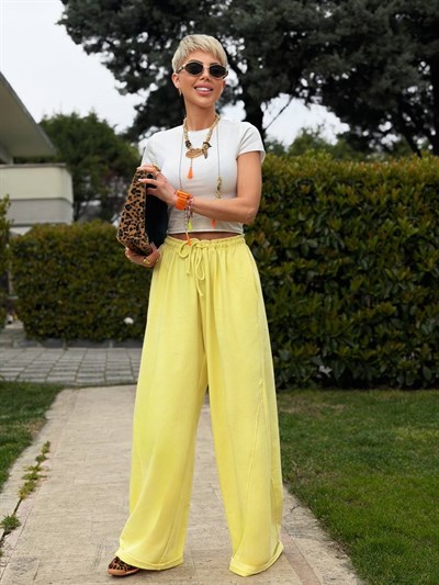 SARI SCARLET CROP EŞOFMAN TAKIM