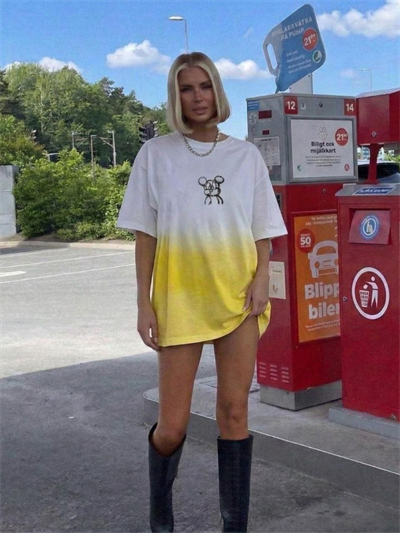 SARI SIRTI MICKEY BASKILI TSHIRT