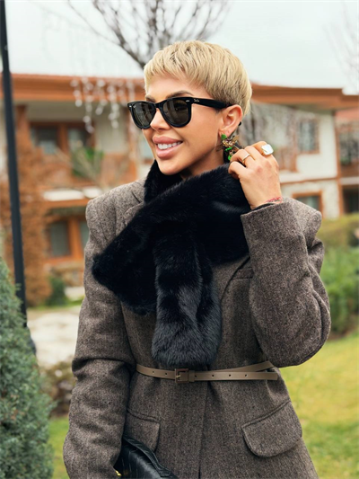 SİYAH GEÇMELİ KÜRK BOYUNLUK ATKI