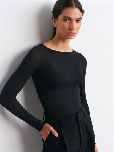 SİYAH KAYIK YAKA MODAL KAŞMİR HAFİF BLUZ