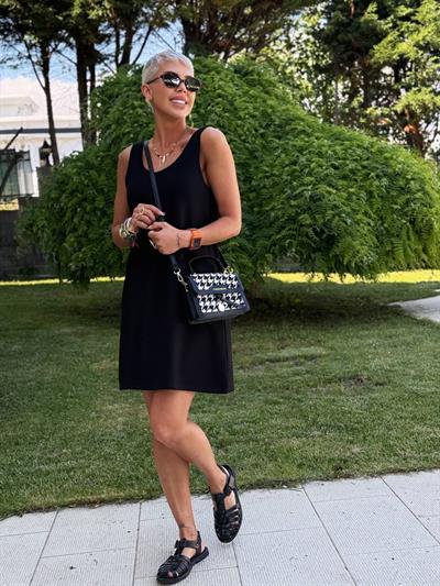 SİYAH KOLSUZ MODAL ELBİSE