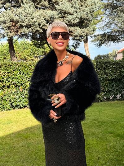 SİYAH YAKALI KISA KÜRK