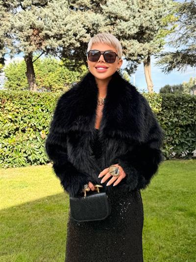 SİYAH YAKALI KISA KÜRK