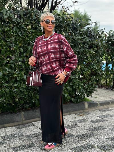 SİYAH YANDAN YIRTMAÇLI VARAK BASKI ETEK