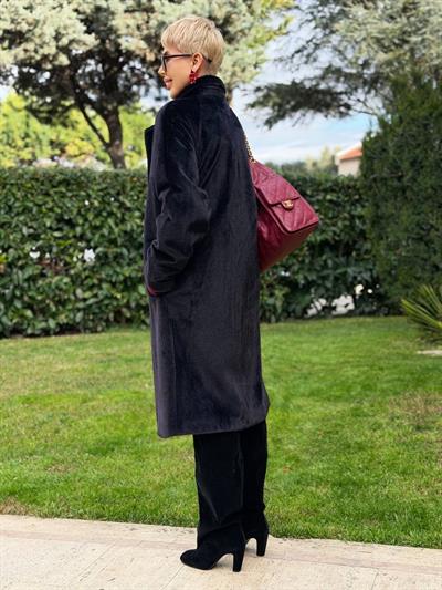 BLACK SOFT-TEXTURED MIDI COAT