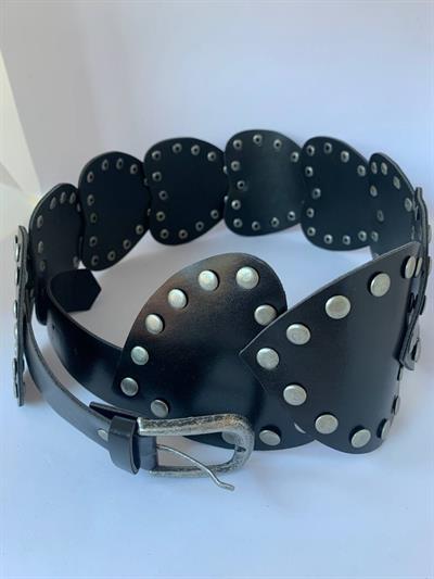 SİYAH ZIMBALI KALPLİ KEMER