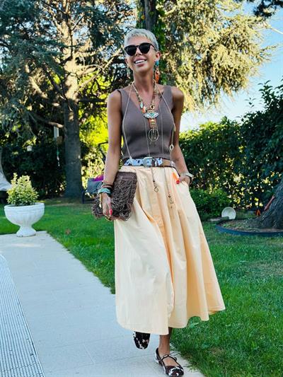 SOMON ÖNDEN DÜĞMELİ CEPLİ KLOŞ ETEK