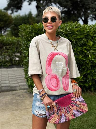 TAŞ RENK KULAKLIK BASKILI OVERSIZE TSHIRT