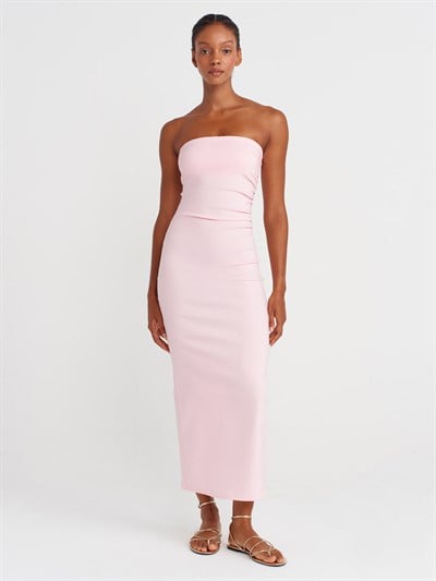 TOZ PEMBE STRAPLEZ DRAPELİ MİDİ ELBİSE