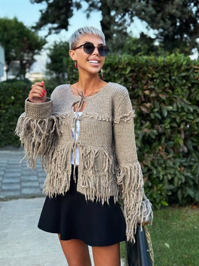 VİZON PÜSKÜLLÜ TRİKO HIRKA