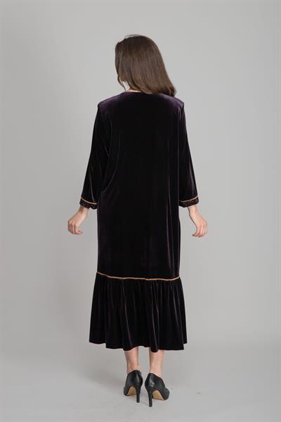 U Yaka Nakışlı Kadife Elbise