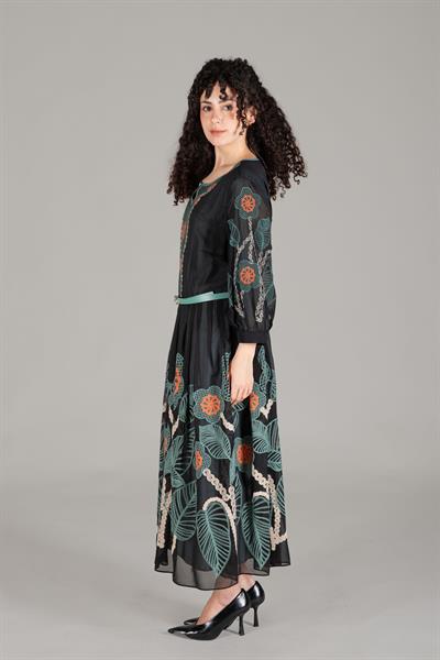 Yuvarlak Yaka Elbise