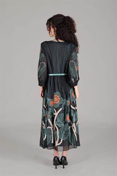 Yuvarlak Yaka Elbise