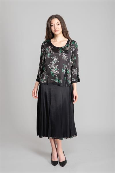 Yuvarlak Yaka Floş Saten Elbise