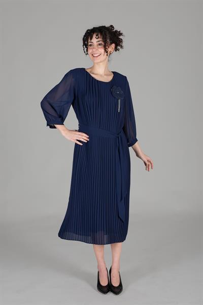 Yuvarlak Yaka Piliseli Elbise