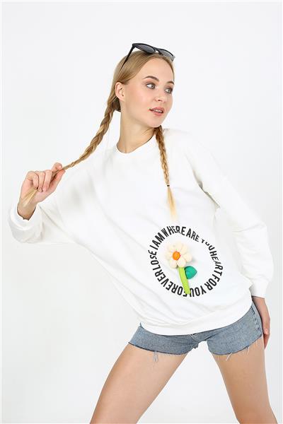 Kadın İki İplik Kumaş Çiçek Aplikeli Oversize Sweatshirt 23522 -Ekru