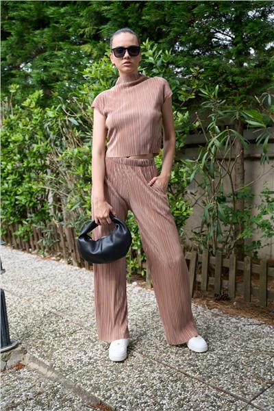 Örme Piliseli Dik Yaka Crop İkili Pantolonlu Takım Cepli  24108 Vizon