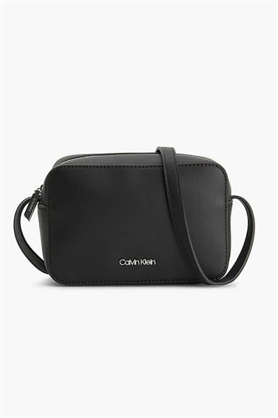 Calvin Klein 0293 Kadın Ck Must Çapraz Kamera Çanta