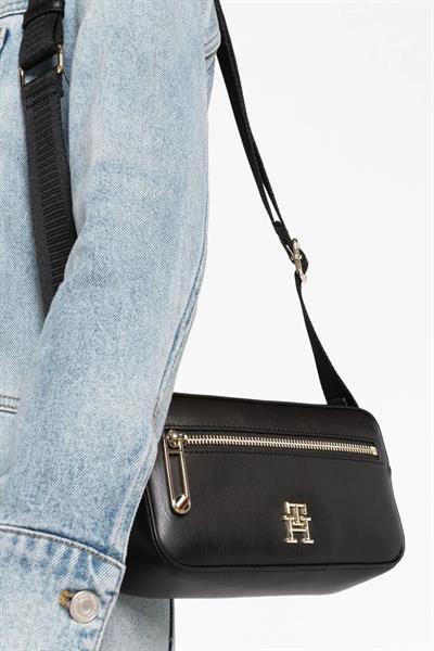 Tommy Hılfıger Kadın Iconic Tommy Kamera Çantası