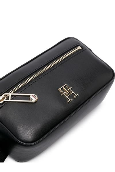 Tommy Hılfıger Kadın Iconic Tommy Kamera Çantası