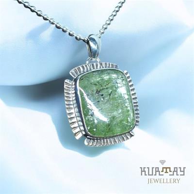 GREEN KYANITE GEMSTONE 925 STERLING SILVER PENDANT