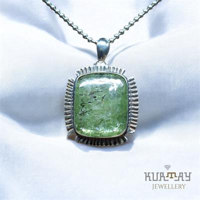 GREEN KYANITE GEMSTONE 925 STERLING SILVER PENDANT
