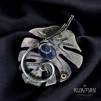KYANITE GEMSTONE 925 STERLING SILVER PENDANT