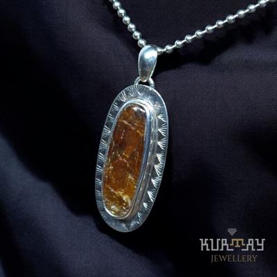 ORANGE KYANITE GEMSTONE 925 STERLING SILVER PENDANT