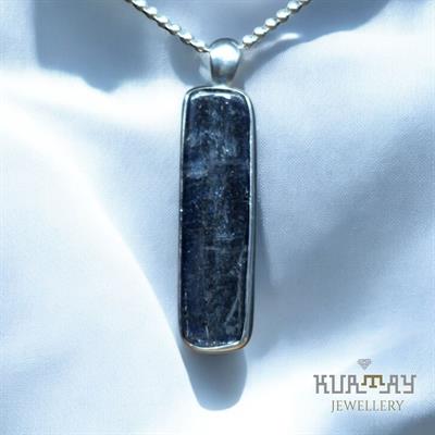 KYANITE GEMSTONE 925 STERLING SILVER PENDANT