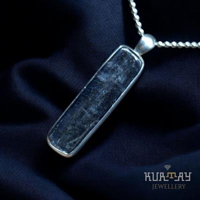 KYANITE GEMSTONE 925 STERLING SILVER PENDANT