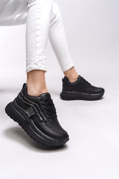 Celira Mdl Siyah Cilt Bağcıklı Kadın Spor Ayakkabı