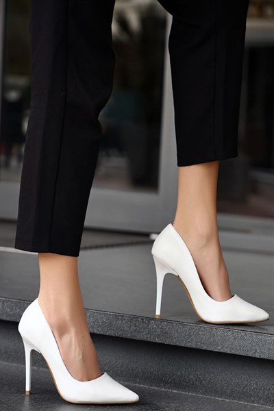 Celira NS085 Beyaz Cilt Stiletto Kadın Ayakkabı