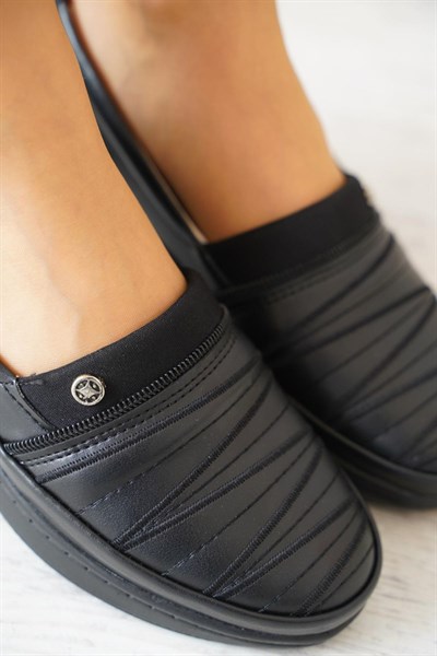 Celira Siyah Büyük Numara Anne Ayakkabı HS00325