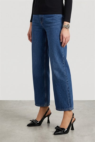 Celira Siyah Fiyonklu Rugan 8 Cm Kadın Topuklu Ayakkabı