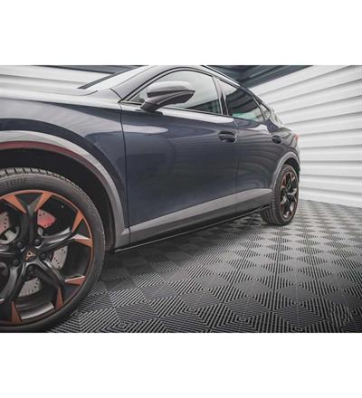 CUPRA FORMENTOR YAN MARŞPİYEL