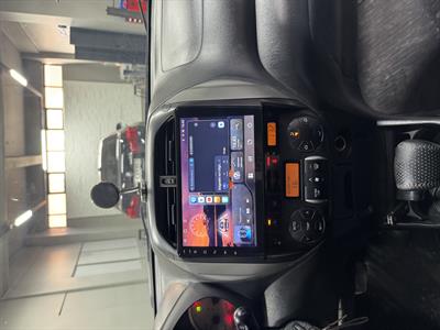 TOYOTA RAV4 DİJİTAL KLİMA 2/32 UYUMLU ANDROID MULTİMEDYA (2001-05)