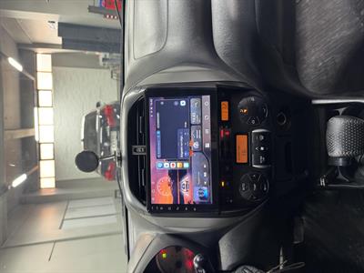 TOYOTA RAV4 DİJİTAL KLİMA 8/128 UYUMLU ANDROID MULTİMEDYA (2001-05)