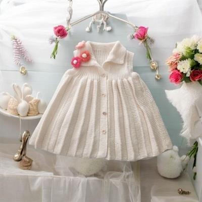handmade el örgüsü çiçek motifli  bej renk şapkalı kız çoçuk elbisesi