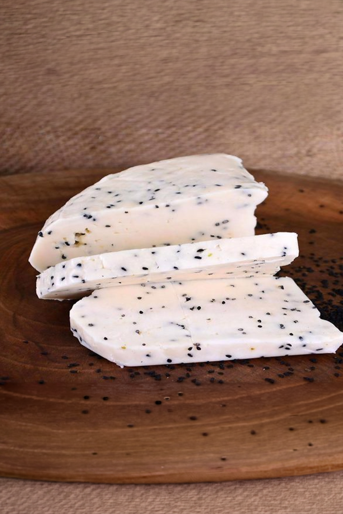 Çörek Otlu Erzincan Tulum Peyniri